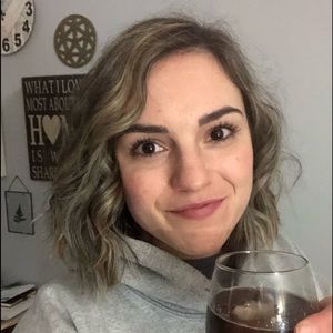 Meet your Posher, Dayna